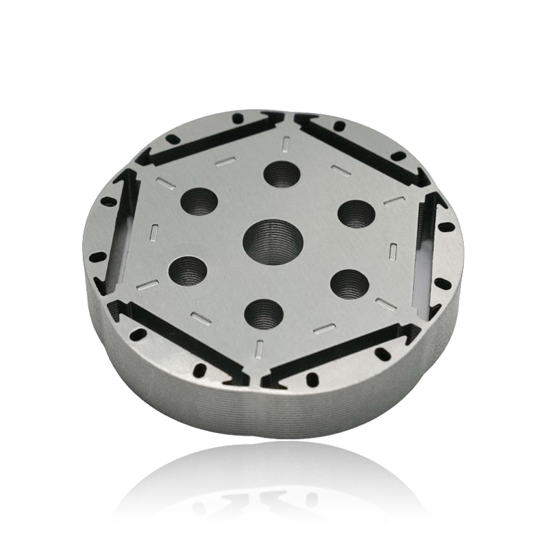 Paano nakakaimpluwensya ang disenyo ng Automotive Motor Stator Core sa electromagnetic interference na ibinubuga ng motor?